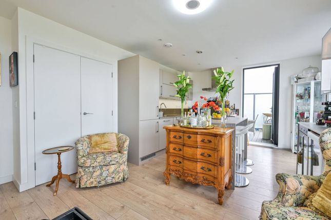 Rotherhithe New Road, Bermondsey... 3 bed flat for sale