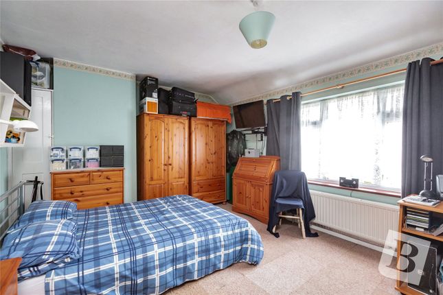 Stanhope Gardens, Dagenham, RM8 2 bed terraced house for sale