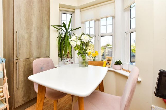 3 bed mews