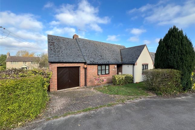 Green Colley Grove, Walford... 2 bed bungalow for sale