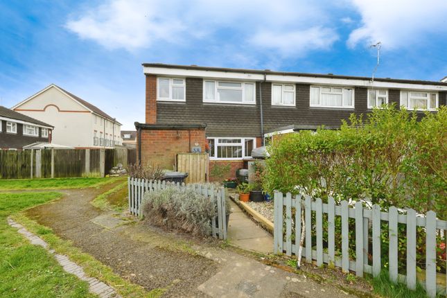 4 bedroom end of terrace house for sale
