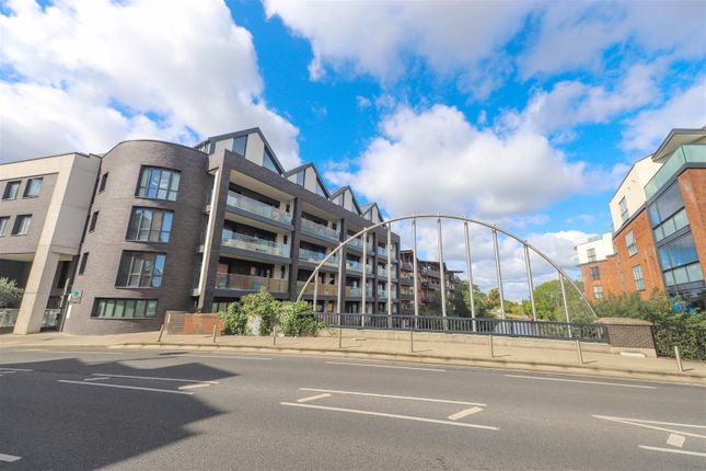 2 bed flat