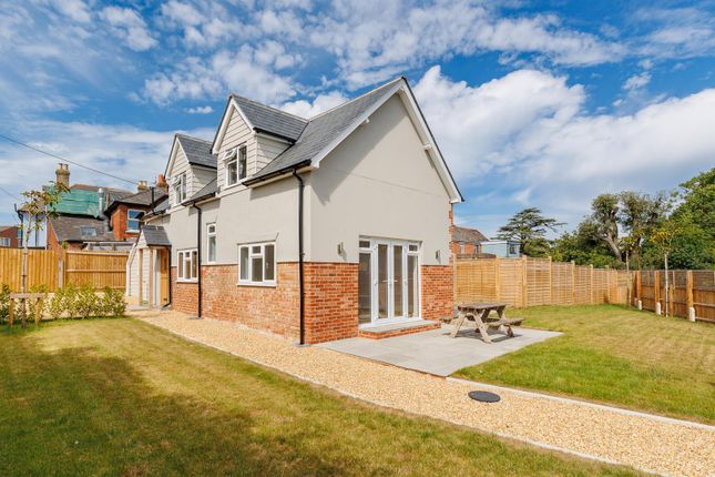 3 bedroom cottage for sale