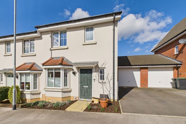 Egret Drive, Stowmarket IP14 3 bed semi