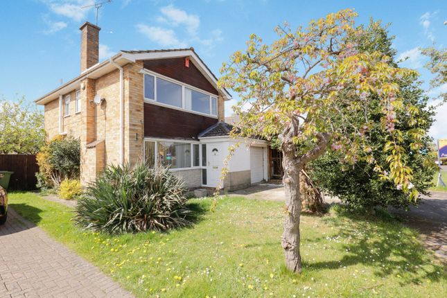3 bed detached house