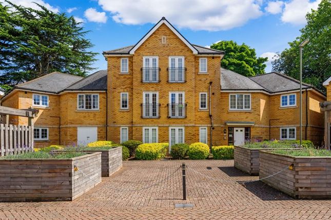 3 Forelle Way, Carshalton 1 bed ground floor flat for sale