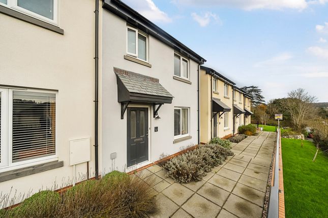 3 bed end terrace house