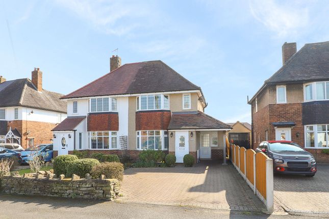 Yew Tree Drive, Chesterfield S40 3 bed semi
