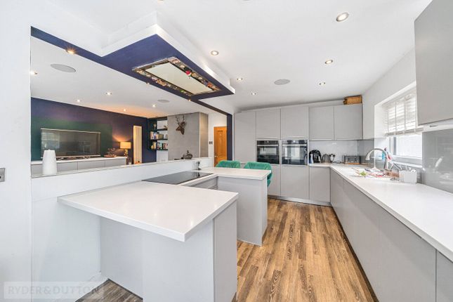 4 bed detached house