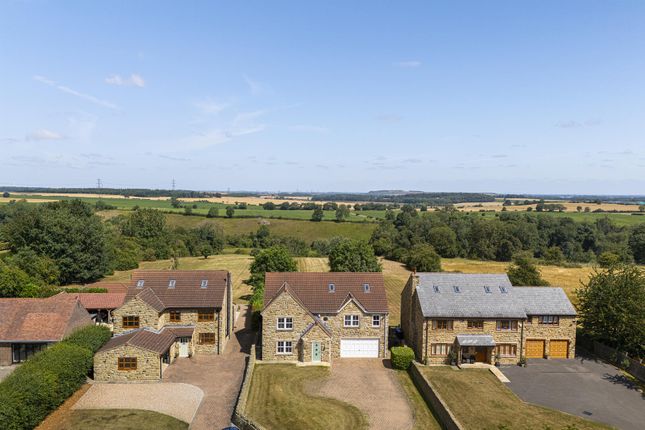 Went Edge Road, Pontefract WF8 7 bed detached house for sale