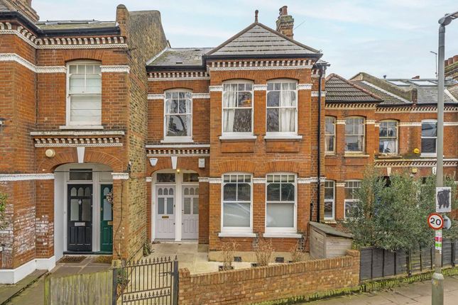 4 bed flat
