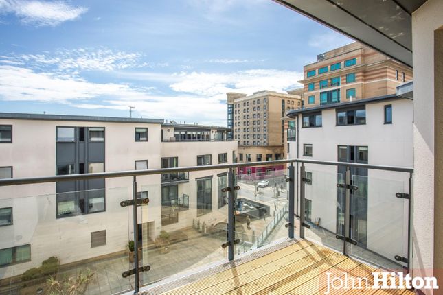 Avalon, West Street, Brighton 2 bed duplex for sale