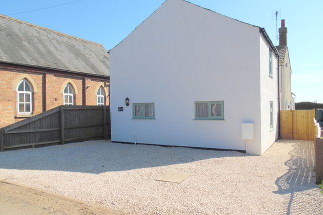 2 bed detached house