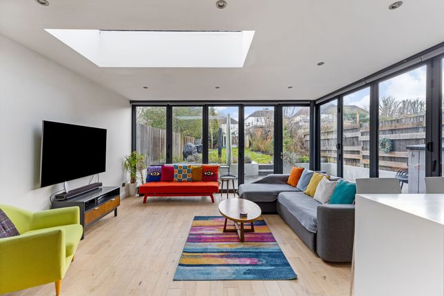4 bed semi-detached house