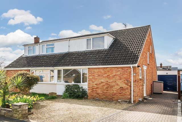 3 bed semi-detached house