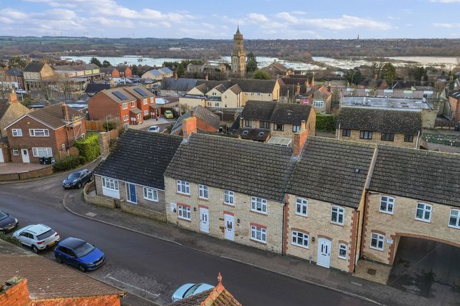 2 bedroom cottage for sale