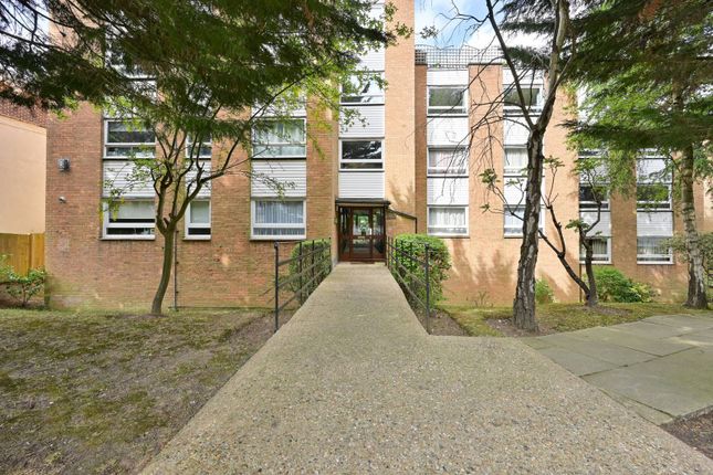 London Road, Harrow on the Hill... 2 bed penthouse for sale