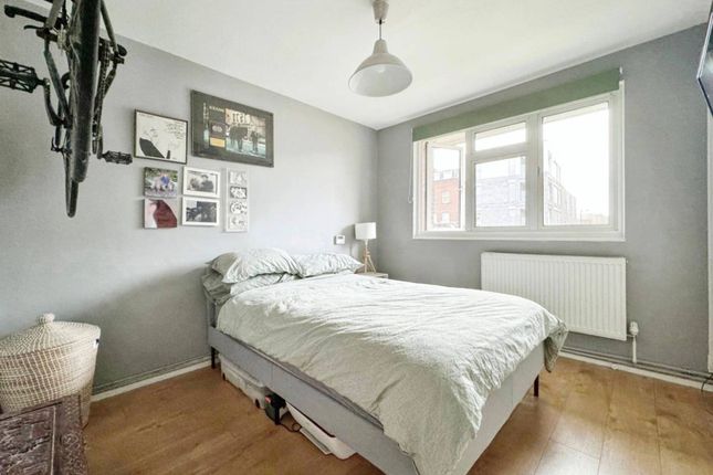 Elmington Estate, Camberwell, London... 3 bed flat for sale
