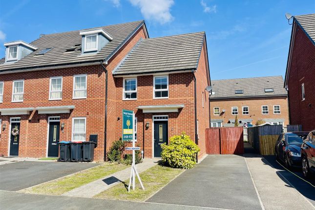 3 bed end terrace house
