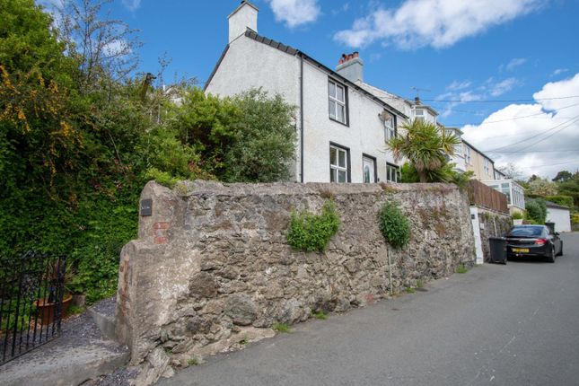 3 bed end terrace house