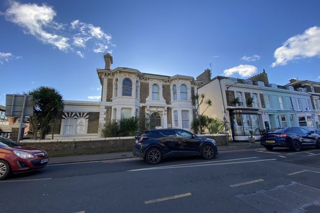 Queen Street, Deal, CT14 2 bed flat for sale