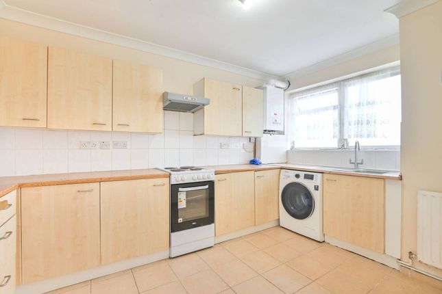 Chalklands, Wembley Park, Wembley, HA9 2 bed flat for sale