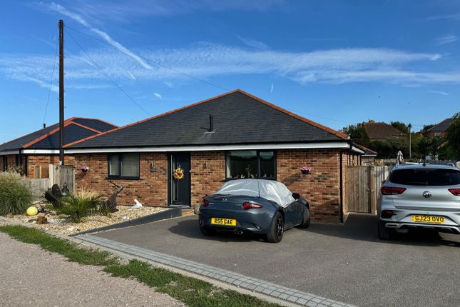 Poulders Road, Sandwich CT13 4 bed detached bungalow for sale