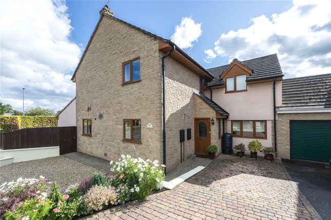 4 bed detached house