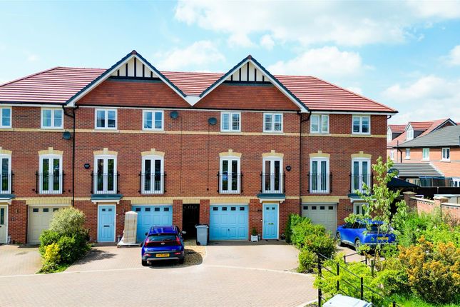 4 bedroom town house for sale