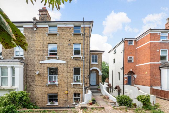 Wood Vale, Forest Hill, London, SE23 2 bed ground floor flat for sale