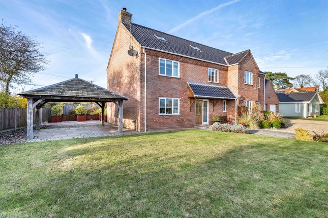 6 bedroom detached house for sale