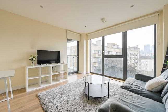 Duesbury House, London E3 1 bed flat for sale