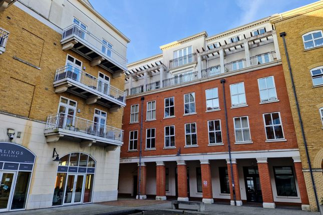 Waterside, Dickens Heath, Solihull... 2 bed flat for sale