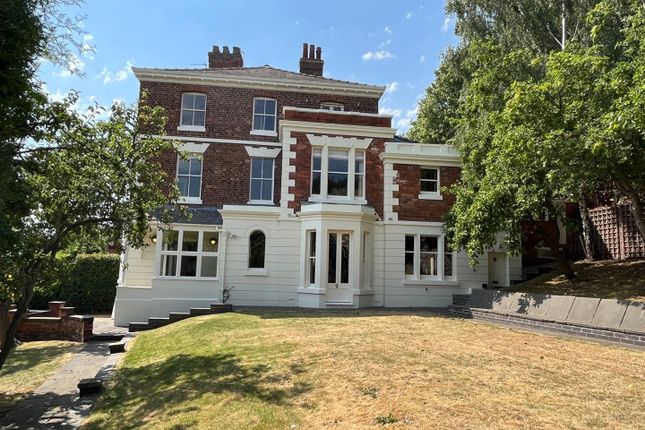 4 bedroom end of terrace house for sale