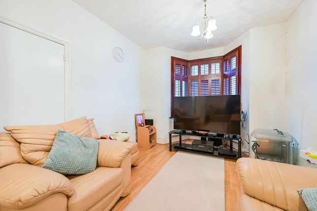 Stock Street, Plaistow, London, E13 3 bed house for sale