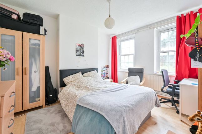 Doddington Grove, Kennington, London... 3 bed flat for sale