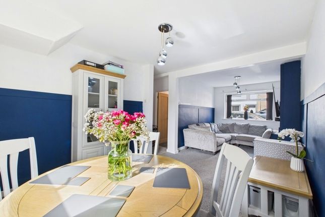 4 bed terraced house