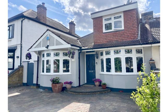4 bed semi-detached bungalow