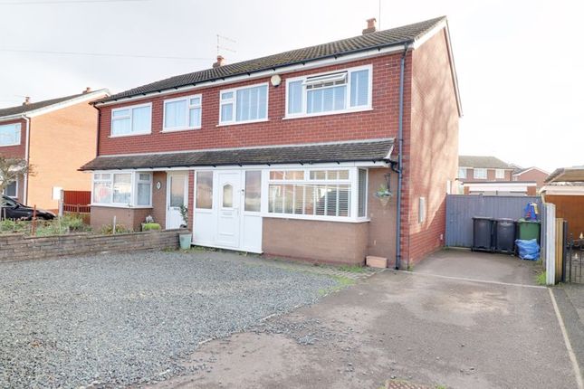 Farcroft Drive, Market Drayton TF9 3 bed semi