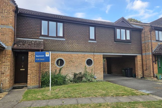 Bowers Close, Surrey GU4 2 bed maisonette for sale
