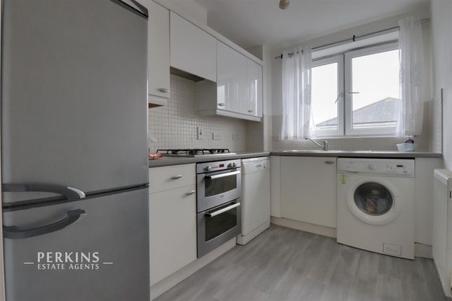 Northolt, UB5 2 bed apartment for sale