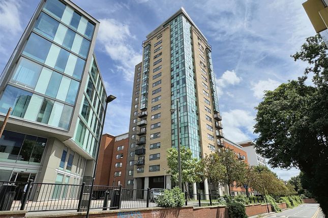 Cam Road, London 2 bed apartment for sale