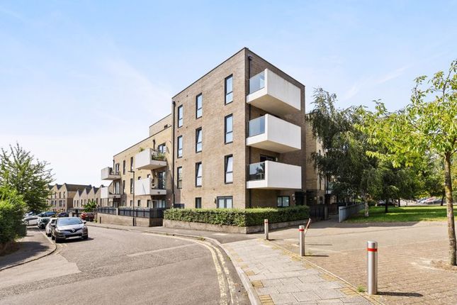 Tranquil Lane, Harrow 2 bed flat for sale