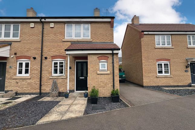 2 bedroom semi-detached house for sale