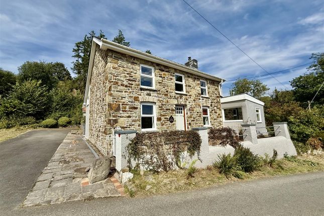 Rhyddlan, Llanybydder 3 bed cottage for sale
