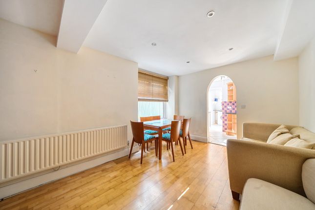 Glengall Road, London, NW6 2 bed flat for sale
