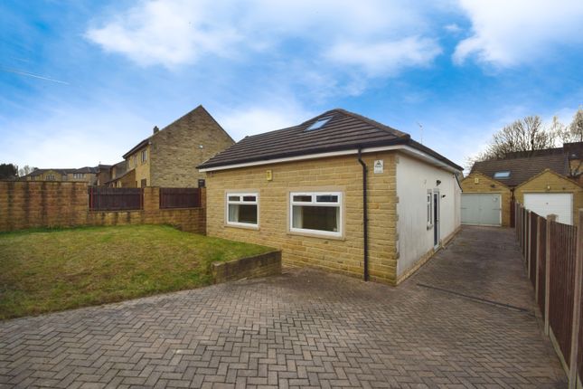 Santa Monica Road, Bradford BD10 4 bed detached house for sale