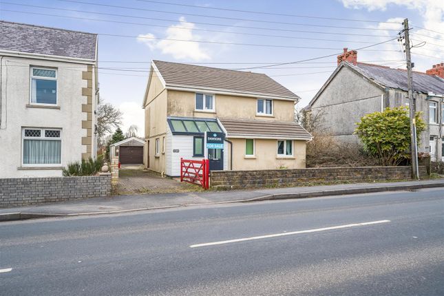 4 bed detached house