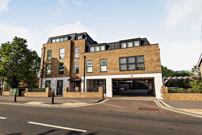 One High Street, Egham TW20 1 bed flat for sale