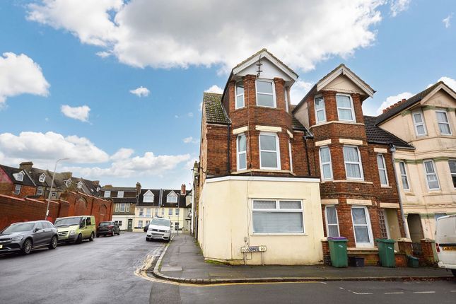 2 bedroom maisonette for sale